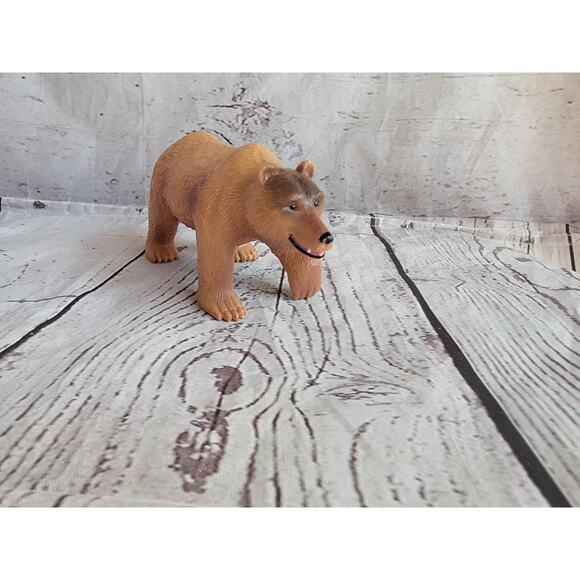 Brown Bear Wild Animal Educational Toy Figure Plastic Terra by Battat - Picture 1 of 7